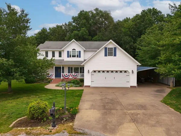 1601 Foxfire LN, Herrin, IL 62948