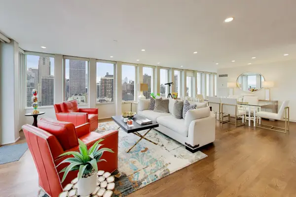 1230 N State Pkwy #28A, Chicago, IL 60610