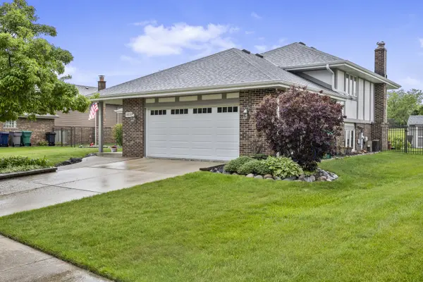 14030 Charleston DR, Orland Park, IL 60462