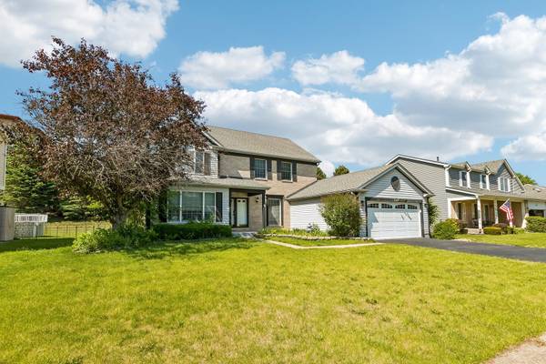 100 Picardy LN, Wheeling, IL 60090