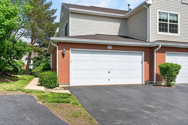 782 Old Checker RD, Buffalo Grove, IL 60089