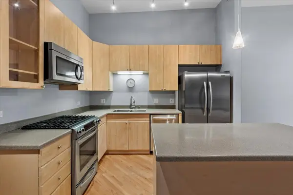 520 W Huron ST #603, Chicago, IL 60654