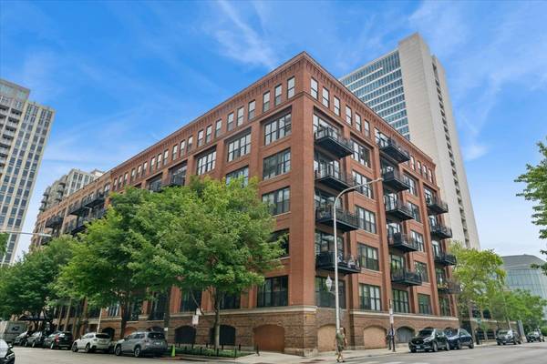 520 W Huron ST #603, Chicago, IL 60654