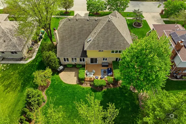 1206 Arbor DR, Lemont, IL 60439