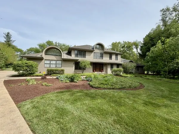 11N071 Johnstown RD, Elgin, IL 60124