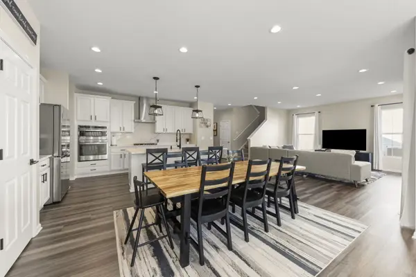 12601 S Poplar XING, Plainfield, IL 60585
