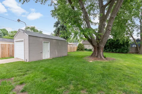 428 Ingleside AVE, Aurora, IL 60506