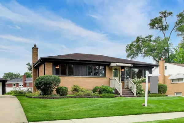 309 Wisconsin DR, Des Plaines, IL 60016