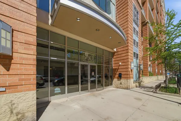 950 W Monroe ST #710, Chicago, IL 60607