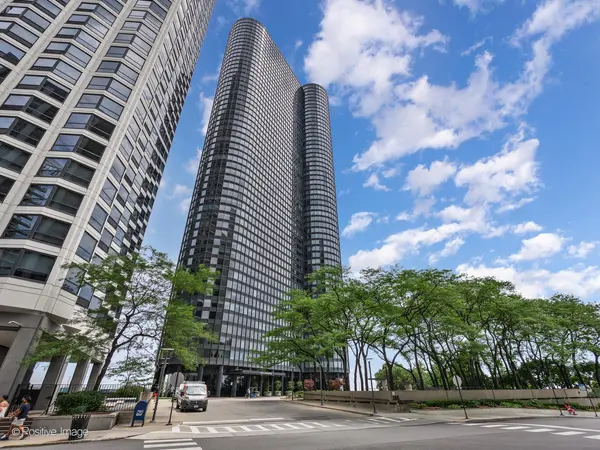 155 N HARBOR DR #3910, Chicago, IL 60601