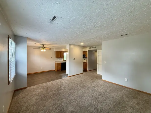 2336 W 49TH ST, Davenport, IA 52806