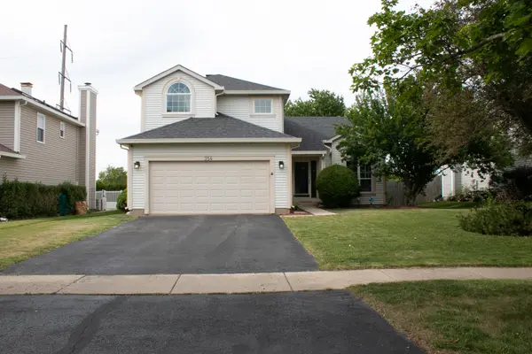 354 Millwood DR, Bartlett, IL 60103
