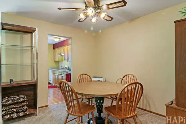 320 N Thornwood DR #320, Mchenry, IL 60050