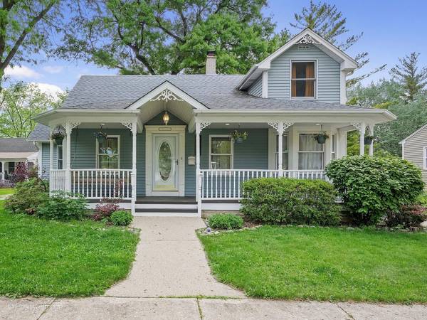 225 S Grant ST, Westmont, IL 60559