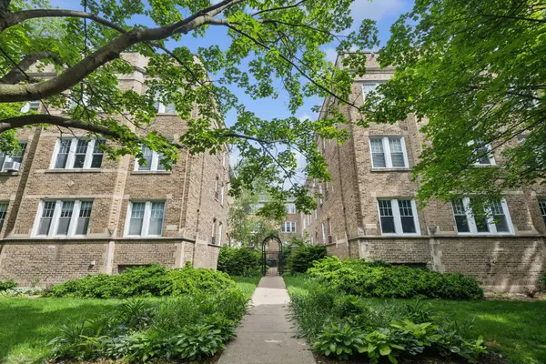 717 Reba PL #2N,  Evanston,  IL 60202