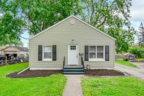1376 LENNINGTON CIR, Kankakee, IL 60901