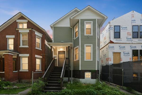 8739 S Colfax AVE, Chicago, IL 60617