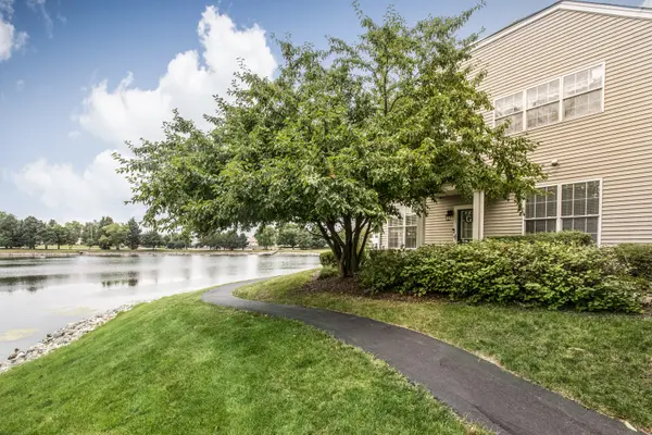 1920 Golden Gate LN #1920, Naperville, IL 60563