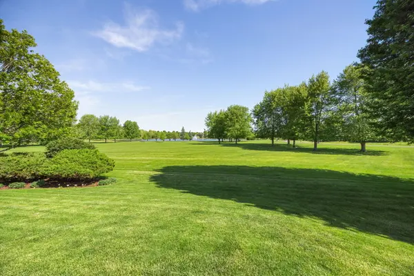 40W082 Fox Mill BLVD, St. Charles, IL 60175