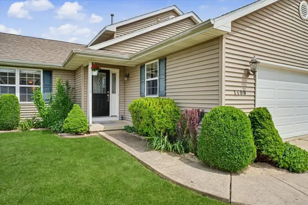 1408 Farley LN, Champaign, IL 61822