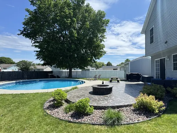 230 E Big Timber DR, Coal City, IL 60416