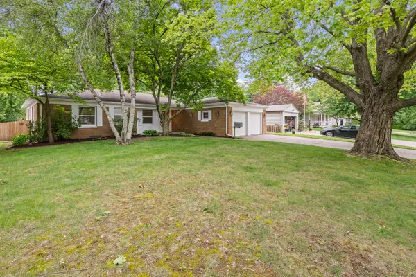 2512 31st Avenue CT, Moline, IL 61265