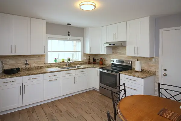 5824 W Higgins AVE #2N, Chicago, IL 60630