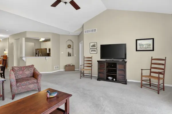 1574 SEDONA AVE, Aurora, IL 60504