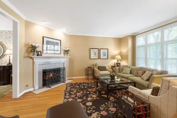 430 Park AVE, Clarendon Hills, IL 60514