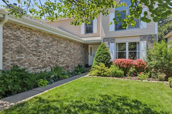 428 Lindley AVE, Westmont, IL 60559
