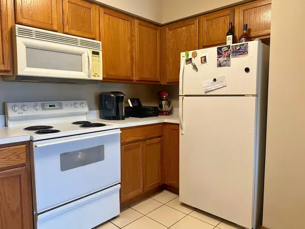 10524 S Pulaski RD #2SE, Oak Lawn, IL 60453