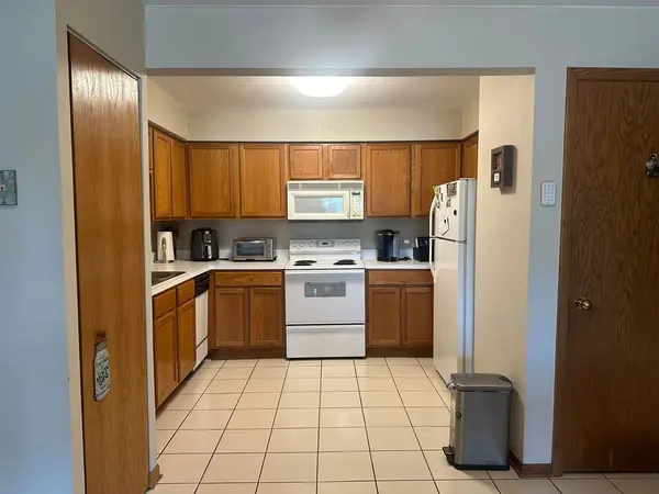 10524 S Pulaski RD #2SE, Oak Lawn, IL 60453