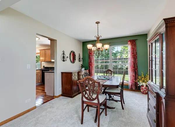 329 Millstream LN, Oswego, IL 60543