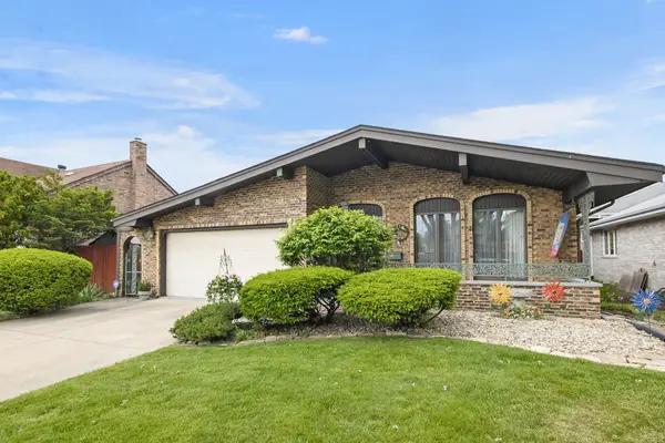9346 S 55th AVE, Oak Lawn, IL 60453