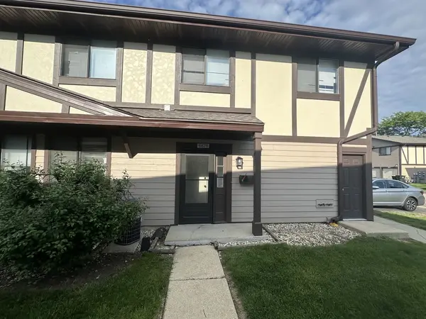 1475 Sacramento DR #1475, Hanover Park, IL 60133