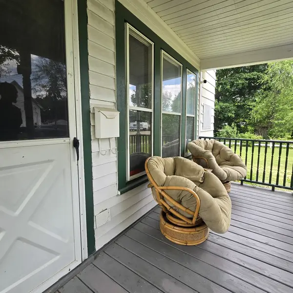 1105 Oakley ST, Belvidere, IL 61008