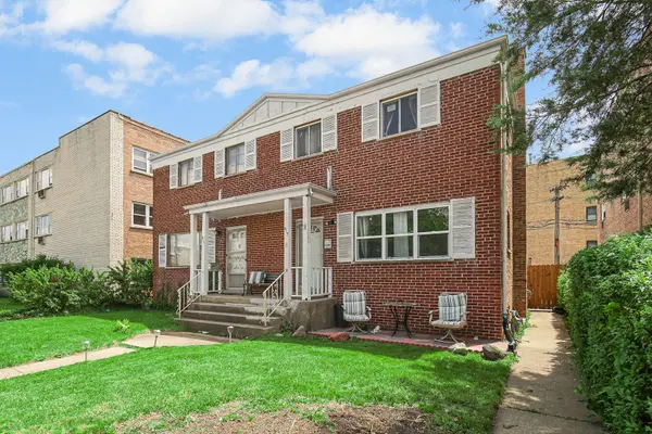 9115 N Gross Point RD, Skokie, IL 60077