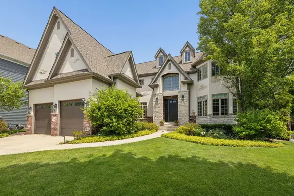 4529 Sherwood AVE, Downers Grove, IL 60515