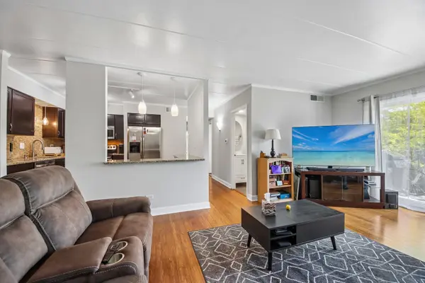 6330 Lincoln AVE #3C, Morton Grove, IL 60053