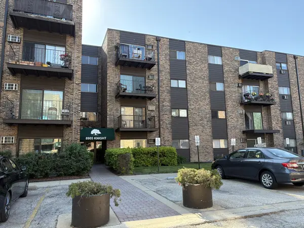 8905 N Knight AVE #318,  Des Plaines,  IL 60016
