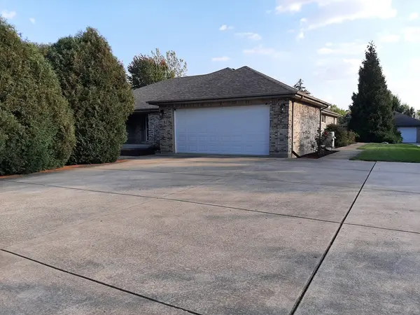 9937 W Kuse RD, Frankfort, IL 60423