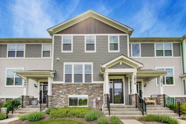 2879 Kessler DR, Mundelein, IL 60060