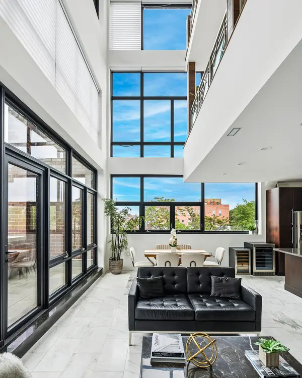 3946 N Ravenswood AVE #501, Chicago, IL 60613