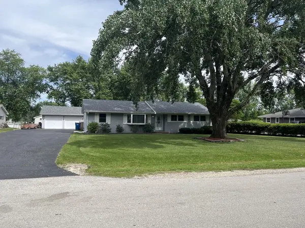 2420 Regan RD, Joliet, IL 60431