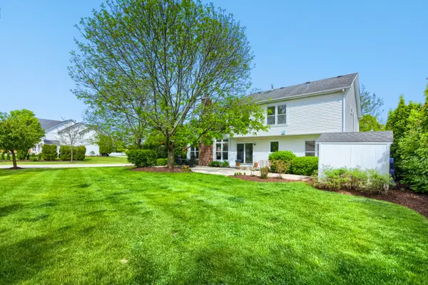 1820 Nicholson DR, Hoffman Estates, IL 60192