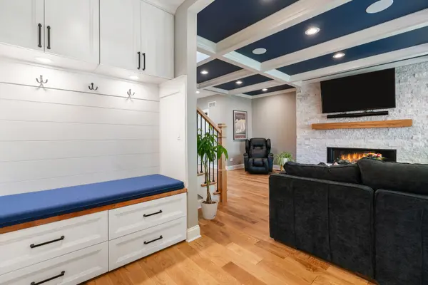 7036 N Olcott AVE, Chicago, IL 60631