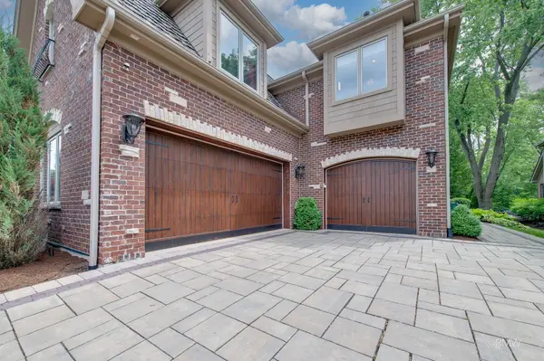 304 Juliana LN, Bloomingdale, IL 60108