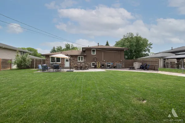 10136 Charles AVE, Palos Hills, IL 60465