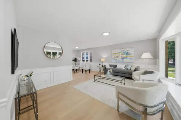 6437 S Kedvale AVE, Chicago, IL 60629