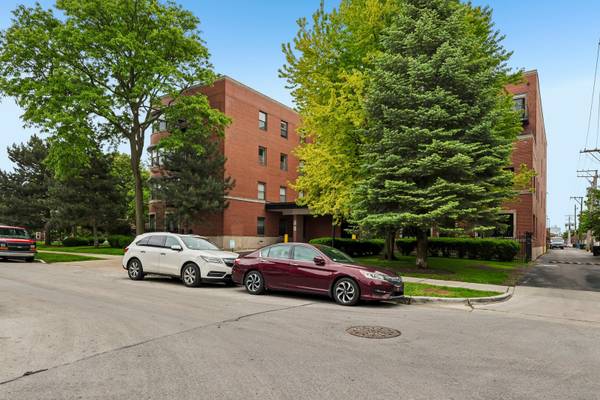5200 S Ellis AVE #408, Chicago, IL 60615